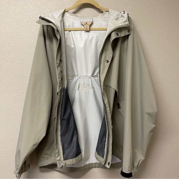 Woolrich Rain Jacket - Picture 3 of 7